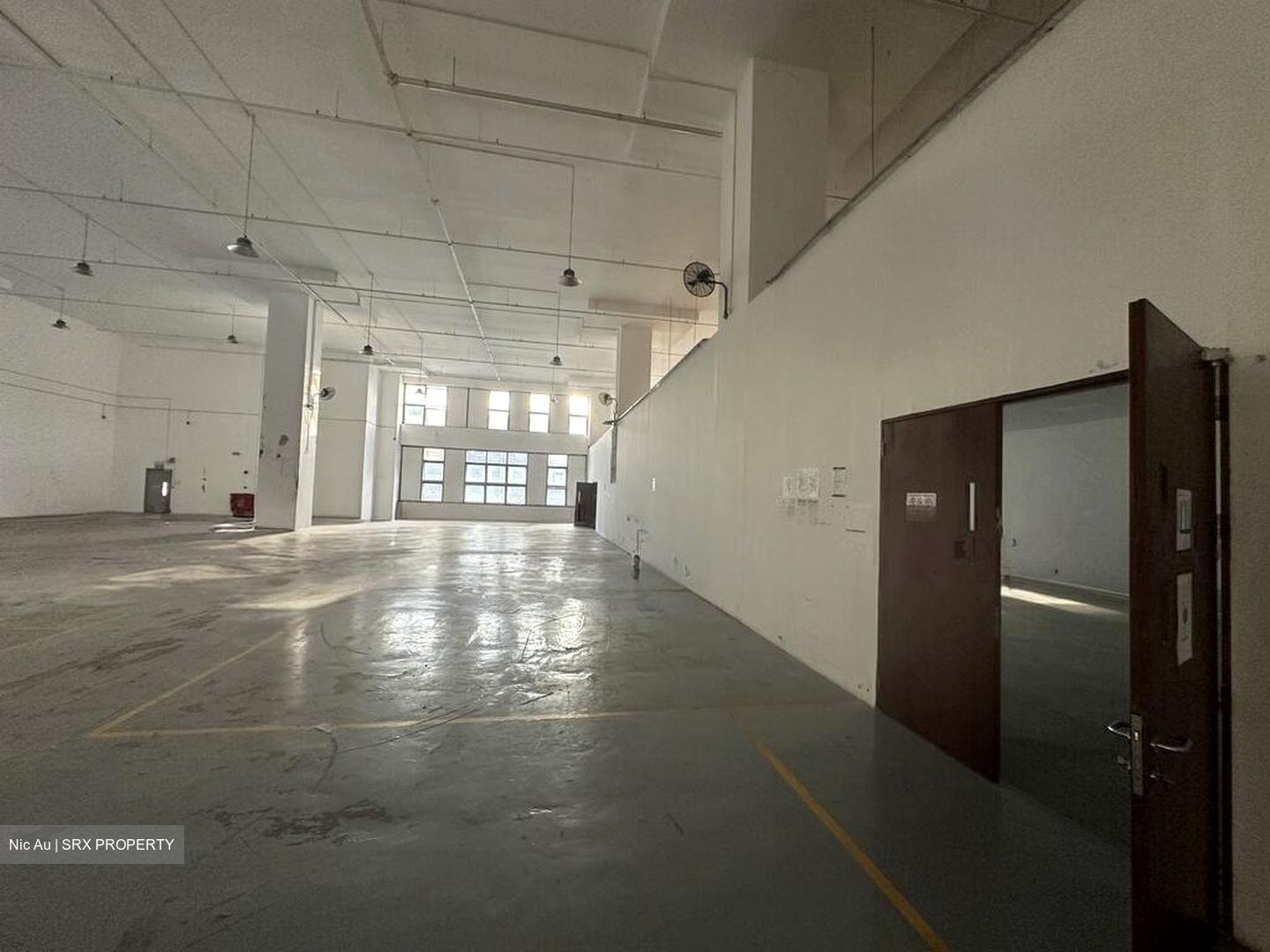 Benoi Road (D22), Warehouse #577733411